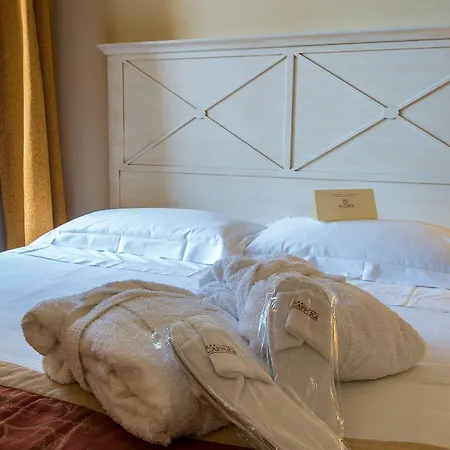 カップージ ホテル ピストイア